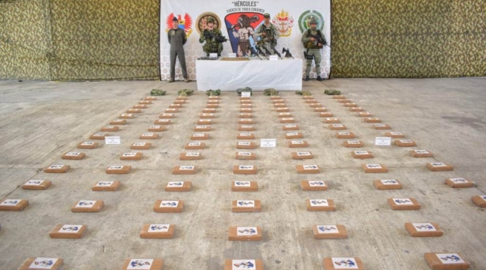 Mas de 106 kilos de clorhidrato de cocaína fueron encontrado pro el ejército en Tumaco