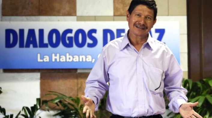 Fabián Ramírez Fabián Ramírez dice que está hablando con exguerrilleros indecisos
