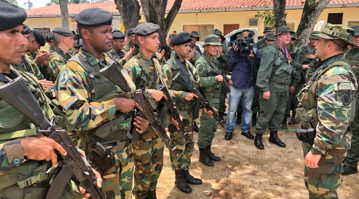 Militares venezolanos
