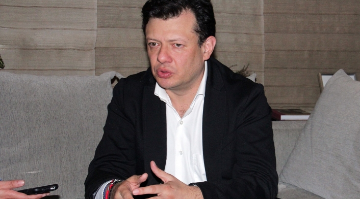 Hollman Morris
