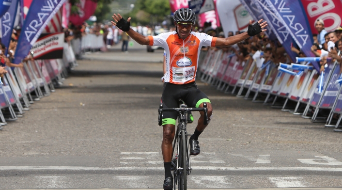 Rafael Montiel se quedó con la sexta etapa del Clásico RCN