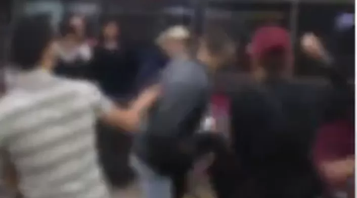 PELEA EN TRANSMILENIO