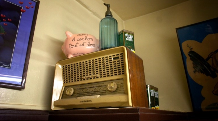 Radio transistor