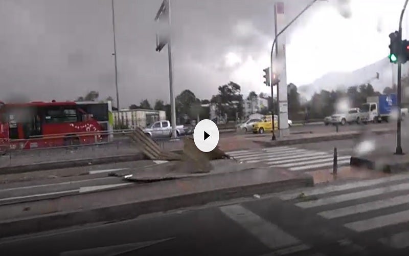 Fuerte vendaval en Bogotá