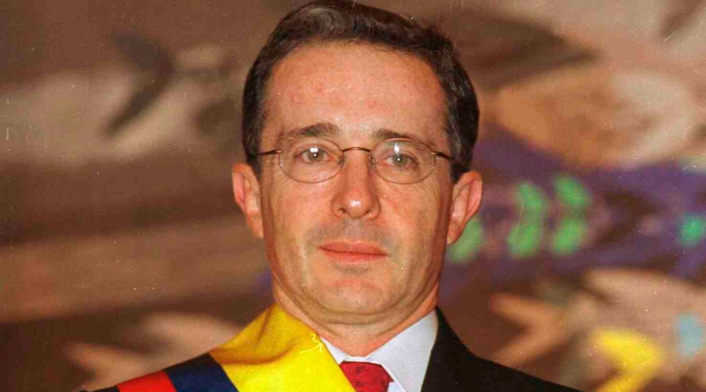 Álvaro Uribe Vélez cuando fue presidente de Colombia, entre 2002 y 2010