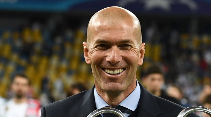 Zinedine Zidane, tricampeón de la Champions League con el Real Madrid