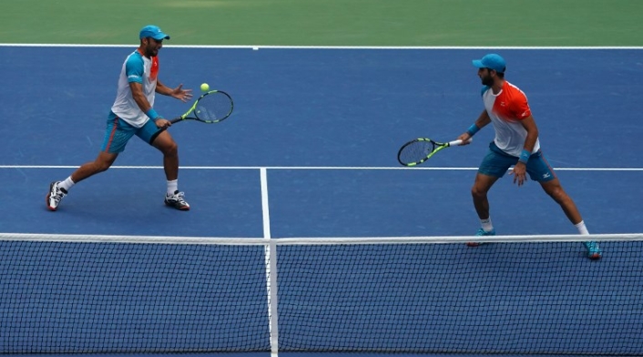 Juan Sebastián Cabal y Robert Farah avanzaron a cuartos del torneo de Shangai