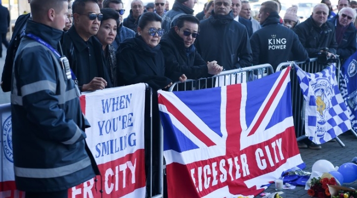 Homenaje al presidente del Leicester, Vichai Srivaddhanaprabha. Thumbnail