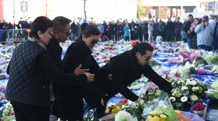 Homenaje al presidente del Leicester, Vichai Srivaddhanaprabha