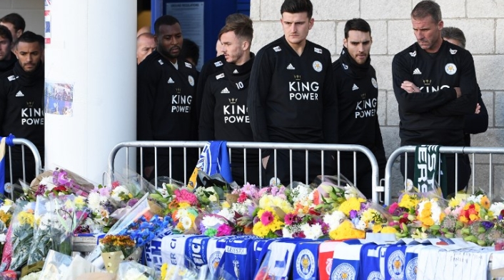 Homenaje al presidente del Leicester, Vichai Srivaddhanaprabha. Thumbnail