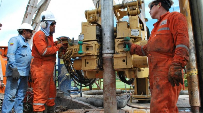 Producción de petróleo creció cerca del 4% en noviembre