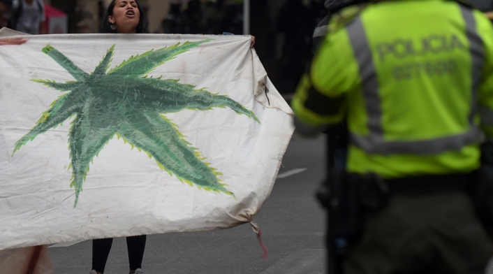 El 6 de septiembre de 2018, varias personas protestaron en Bogotá contra la medida para prohibir el porte de la dosis mínima