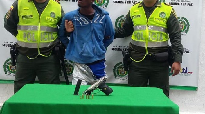 Al momento de su captura, el hombre tenía casa por cárcel.