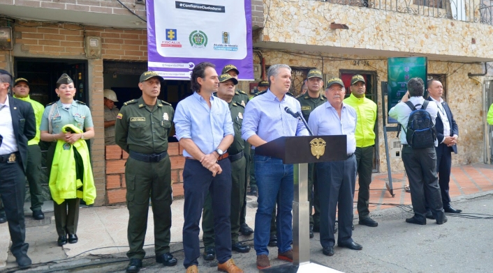 Iván Duque, Medellín, Drogas