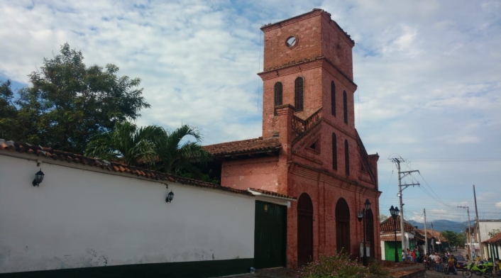 Antigua iglesia de Ambalema, ubicada en el centro histórico del municipio.