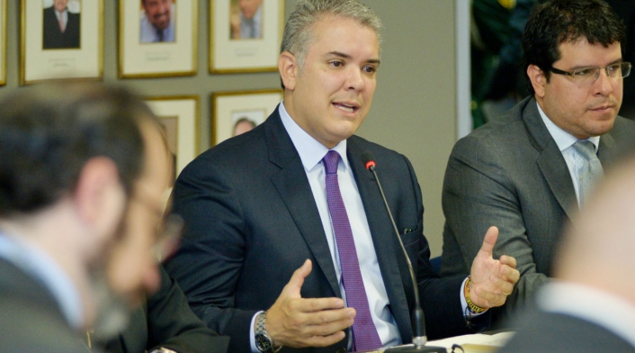 El presidente Iván Duque en reunión con centrales obreras.