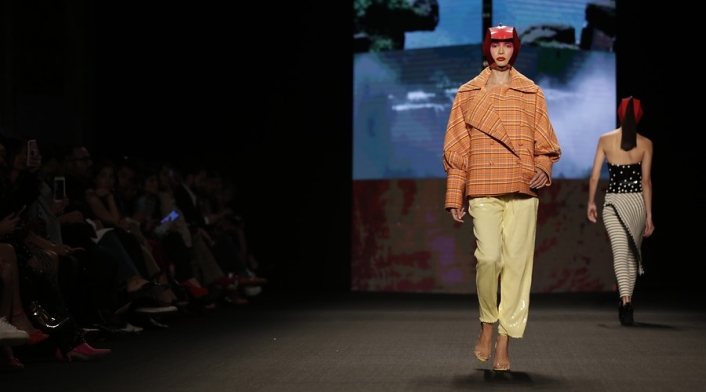 Desfile de Jorge Duque en BCapital