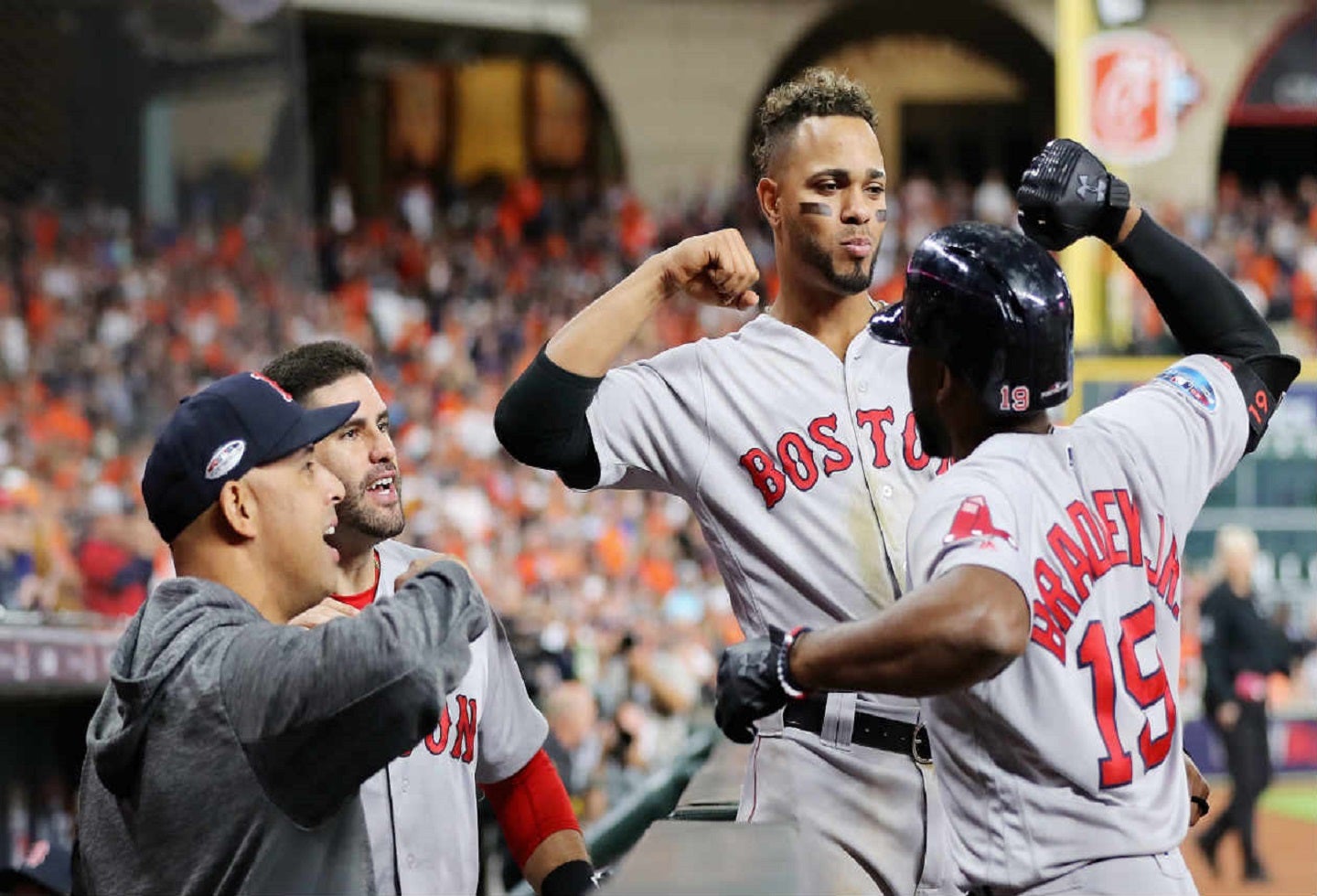 Los Medias Rojas de Boston vencieron 8x2 a los Astros de Houston.