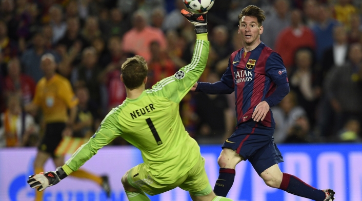 Messi batiendo a Manuel Neuer en la Champions 2015