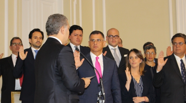 El nuevo director del Invima asumió su cargo ante el Presidente Iván Duque.