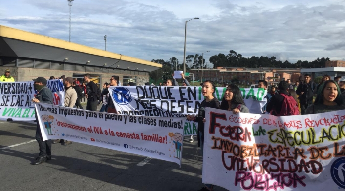 Protesta estudiantes universitarios en Usme