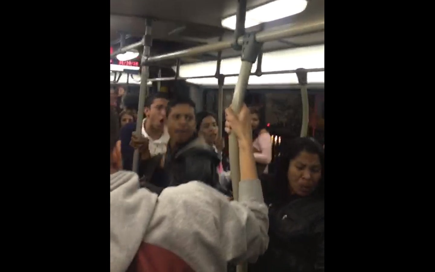 Pelea en Transmilenio