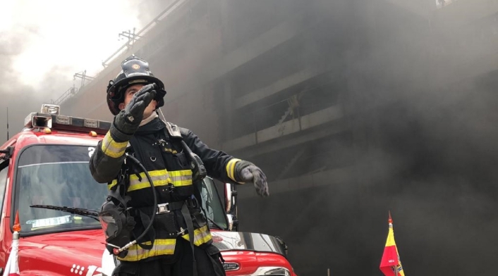 Así vivió el cuerpo de Bomberos de Bogotá el Incendio del Centro Comercial El Edén