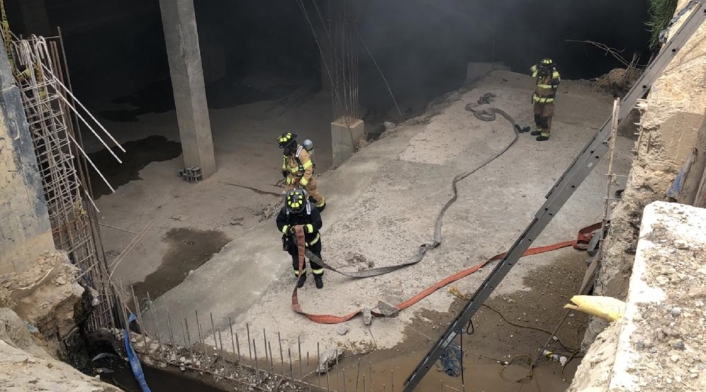 Así vivió el cuerpo de Bomberos de Bogotá el Incendio del Centro Comercial El Edén