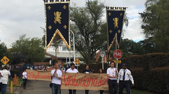 Protesta en colegio San Viator, en Bogota.
