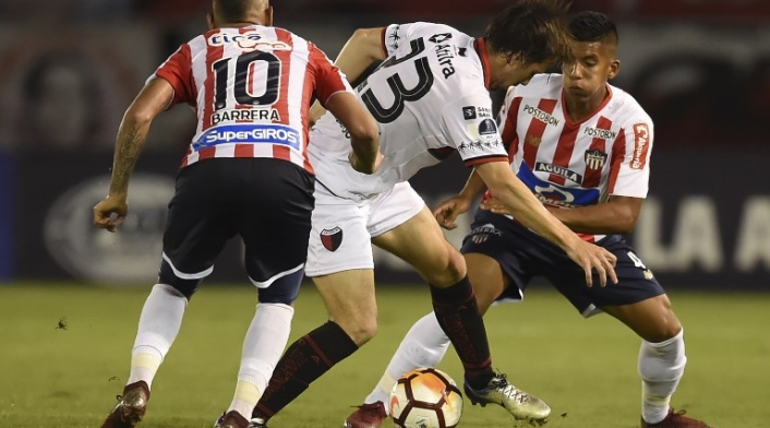 Junior Vs. Colón