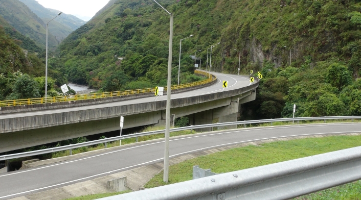 Puentes vía al Llano