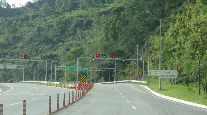 Señalización vía al Llano
