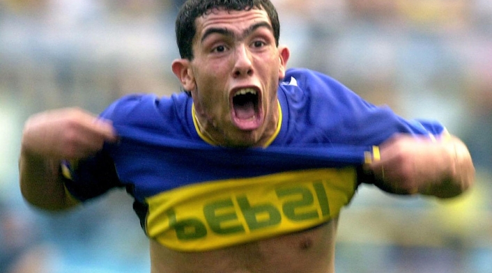 4. Carlos Tévez. Debutó en 2001 y en su primera etapa alcanzó cuatro títulos.