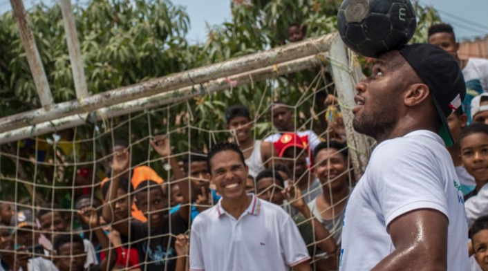 Didier Drogba en su visita a Colombia. Didier Drogba en su visita a Colombia.