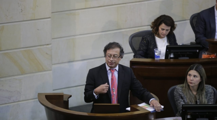 El senador Gustavo Petro