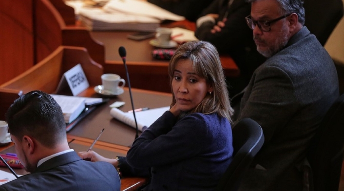 Hilda Niño Según la defensa, la exfiscal Niño fue objeto de una diligencia irregular en las instalaciones de la Escuela de Carabineros donde permanece recluida.