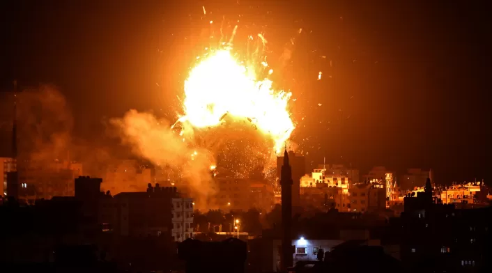 El ejercito israelí bombardeó el edificio de Al-Aqsa TV, la cadena del movimiento islamista palestino Hamas.
