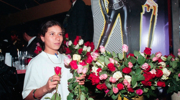 La vendedora de rosas (1998)