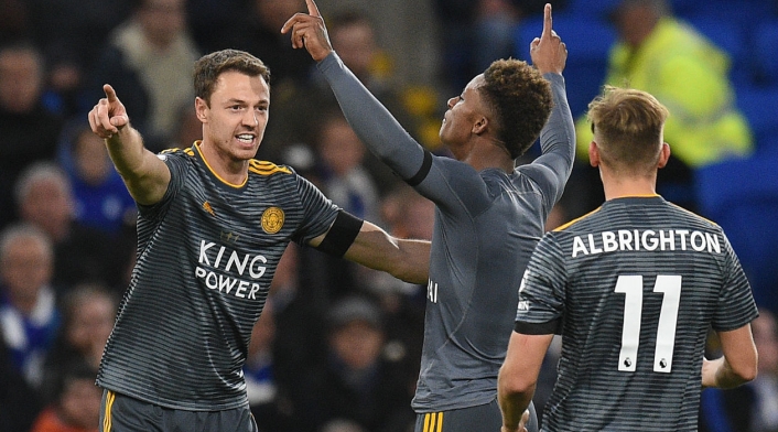 Cardiff vs Leicester City - Homenaje a Vichan Srivaddhanaprabha