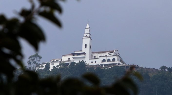 El Cerro se ha convertido en lugar de peregrinación de nacionales y extranjeros.