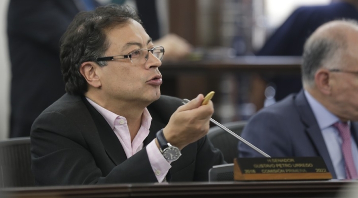 Gustavo Petro, congresista