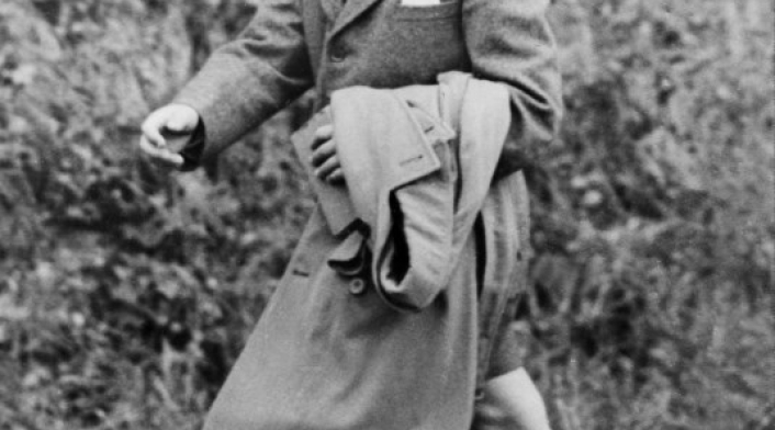 Luego de que la reina Isabel II asumiera el trono en 1952, el príncipe Carlos se convirtió en el número 1 en la línea de sucesión. Con apenas 4 años pasó a ser el próximo rey potencial.