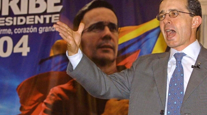 campaña de Uribe en 2002