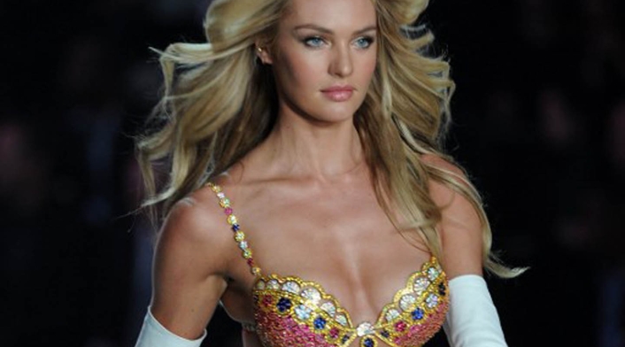 Candice Swanepoel lució el diseño Fantasy Bra en 2013. La prenda tenía un valor de 10 millones de dólares y es la más costosa hasta el momento.
