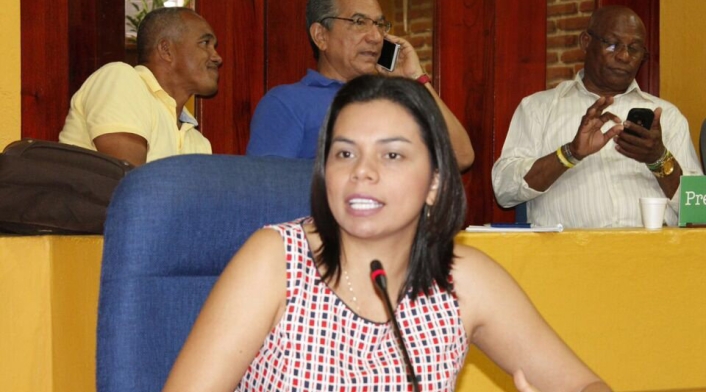 Este tipo de fallo es el primero que se registra en el país y el partido debe cancelar 42 millones a la concejal Saray Aguas García. Este tipo de fallo es el primero que se registra en el país y el partido debe cancelar 42 millones a la concejal Saray Aguas García.