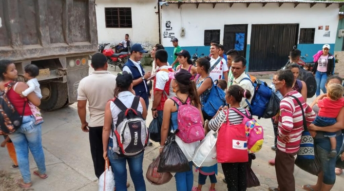 Comunidades campesinas desplazadas de Hacarí por combates entre el Eln y Epl