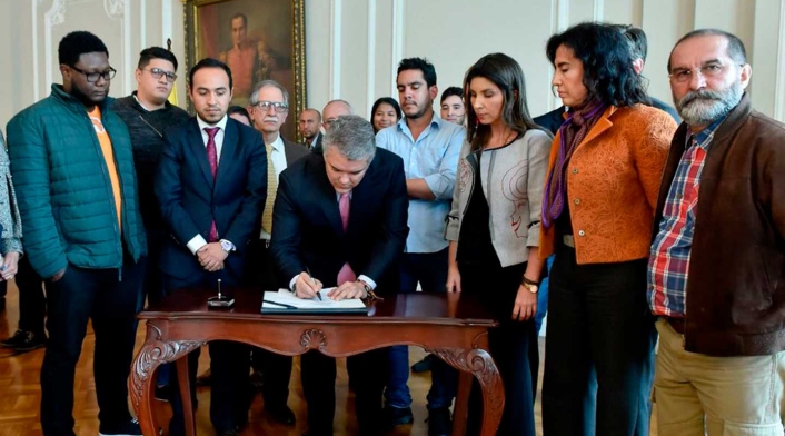 Estudiantes y Gobierno logran acuerdo para Educación Superior Pública Estudiantes y Gobierno logran acuerdo para Educación Superior Pública