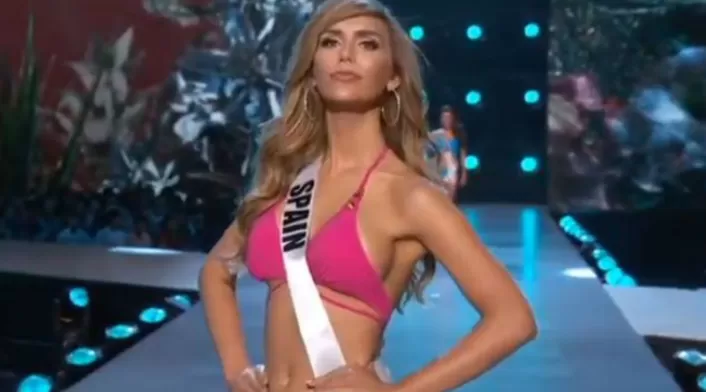 Desfile en traje de baño de Ángela Ponce, Miss España