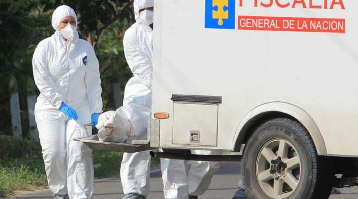 Mujer en embarazo fue asesinada por un hombre que intentó lanzarse al río Medellín.