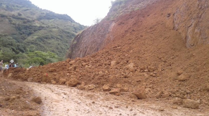 Deslizamiento de tierra Deslizamiento de tierra
